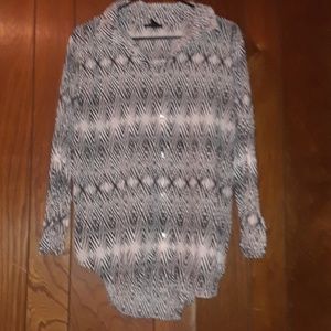 H&M long sleeved button down shirt